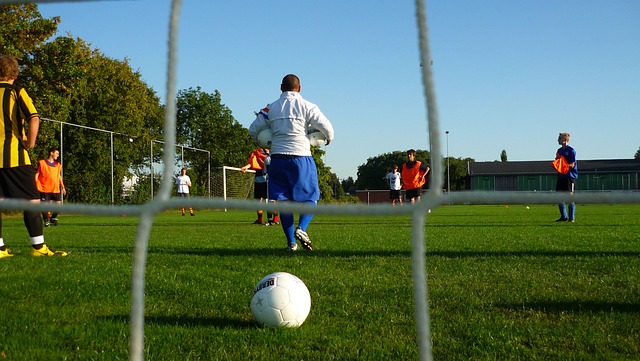 而AC米兰 而AC米兰